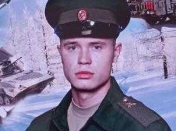 Попов Эдуард